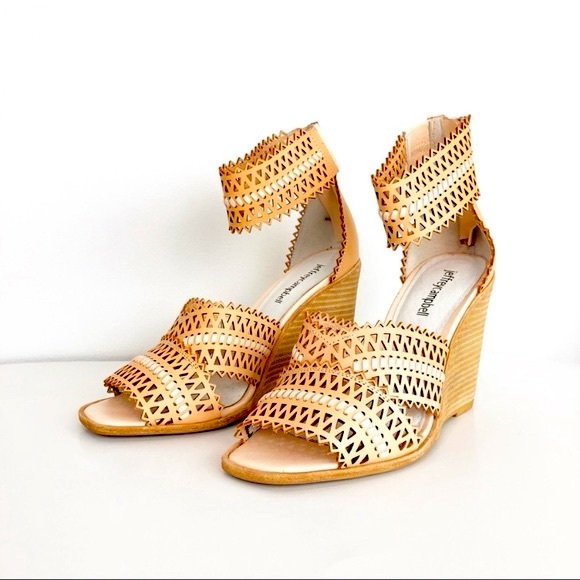 Jeffrey Campbell Besante wedge sandals in tan. Size 10 - Picture 2 of 3